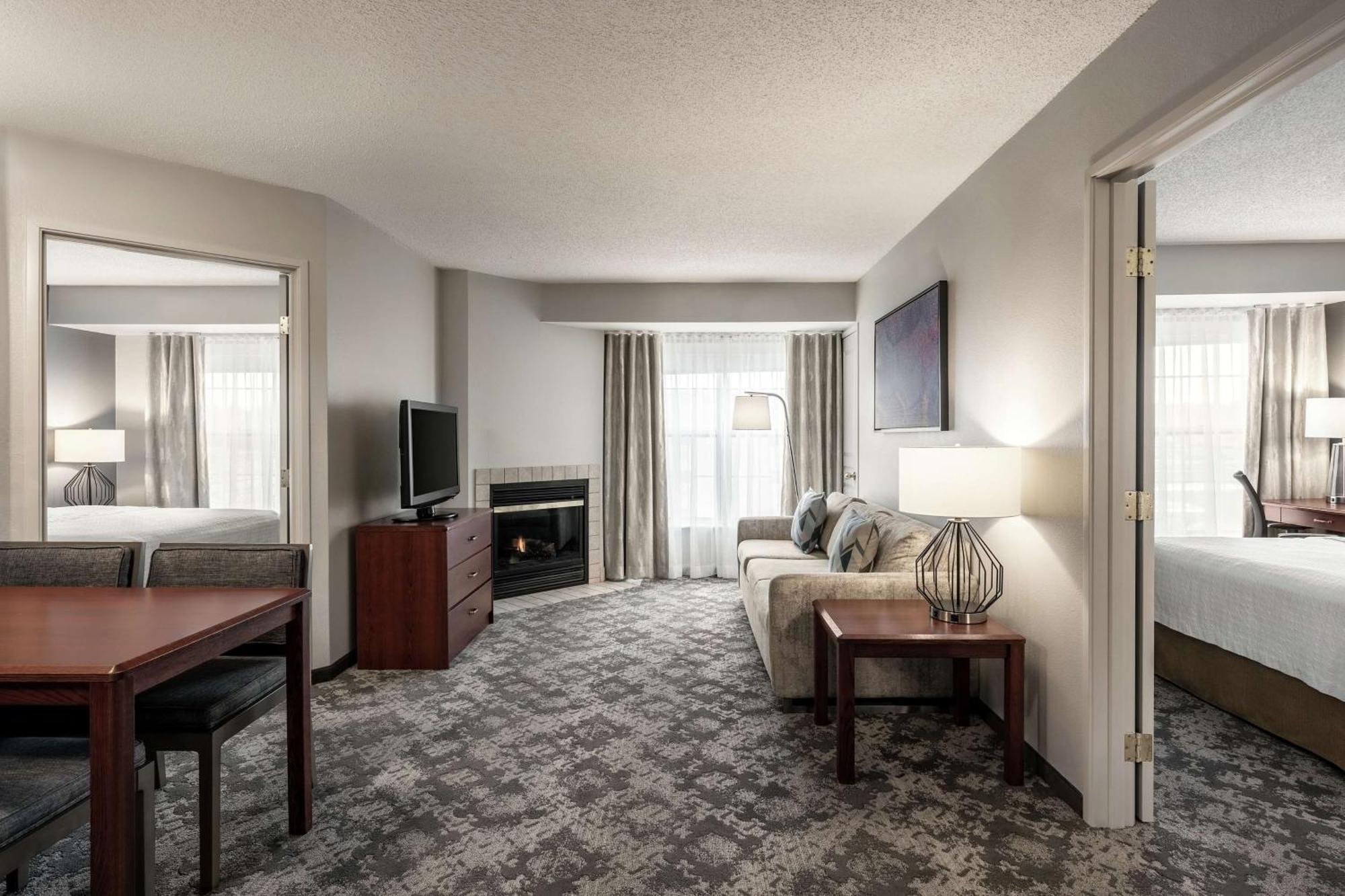 Homewood Suites By Hilton Erie Kearsarge Extérieur photo