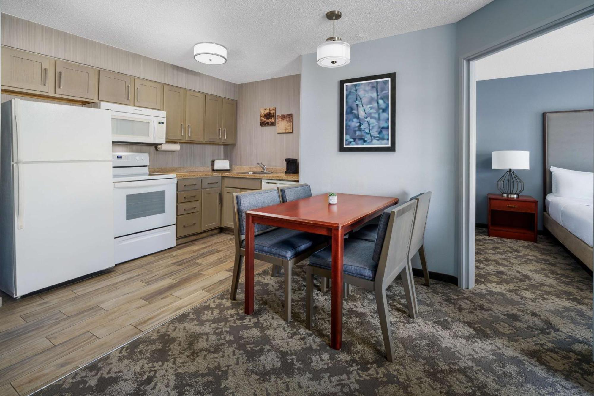 Homewood Suites By Hilton Erie Kearsarge Extérieur photo