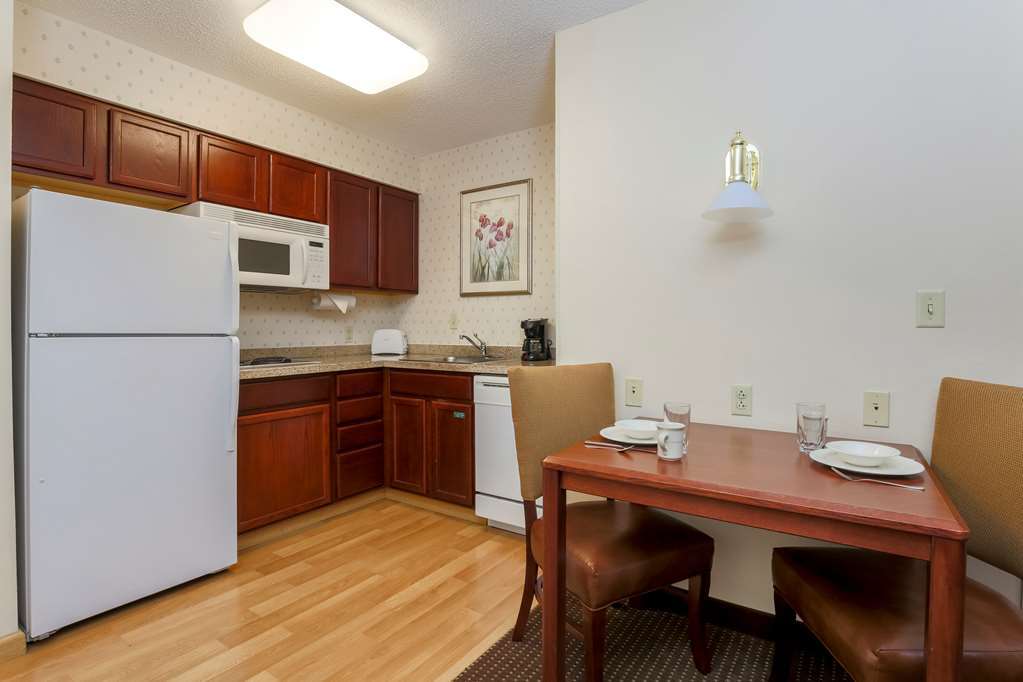 Homewood Suites By Hilton Erie Kearsarge Chambre photo